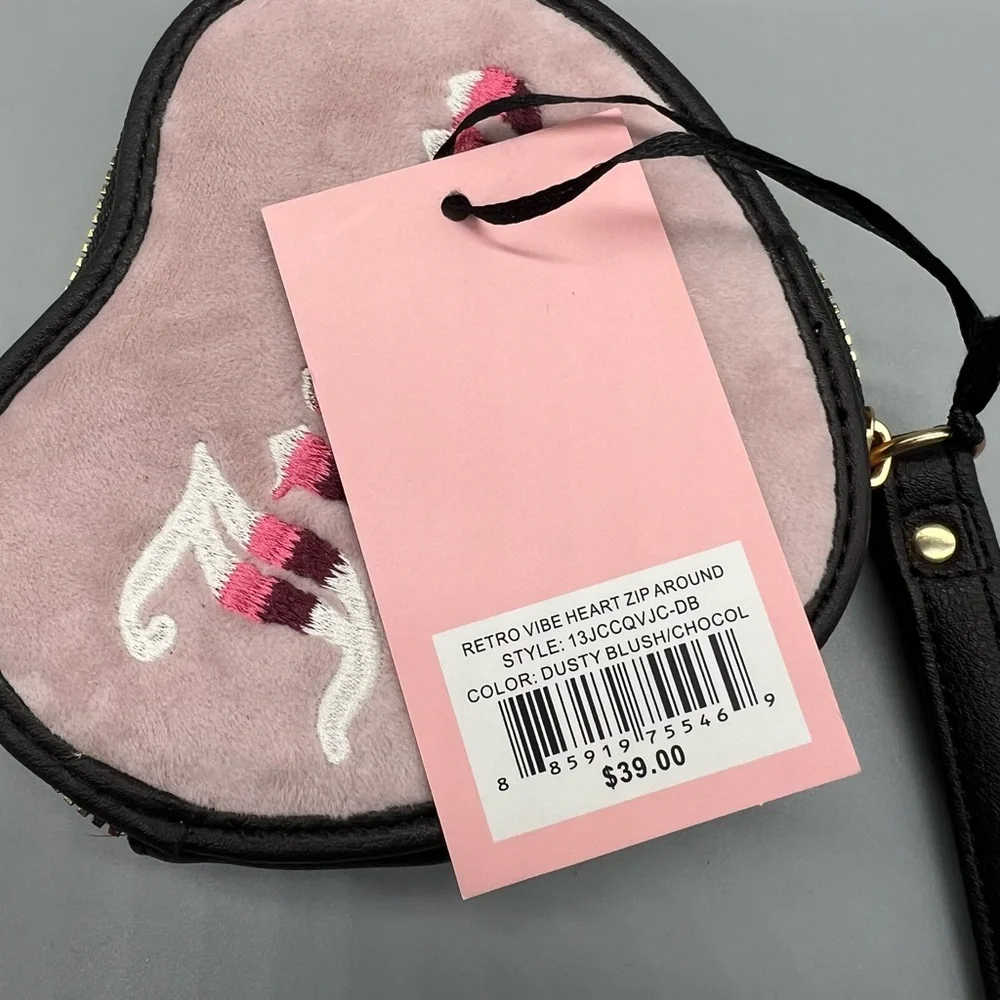 Juicy couture retro vibe heart zip around wristlet‎ wallet